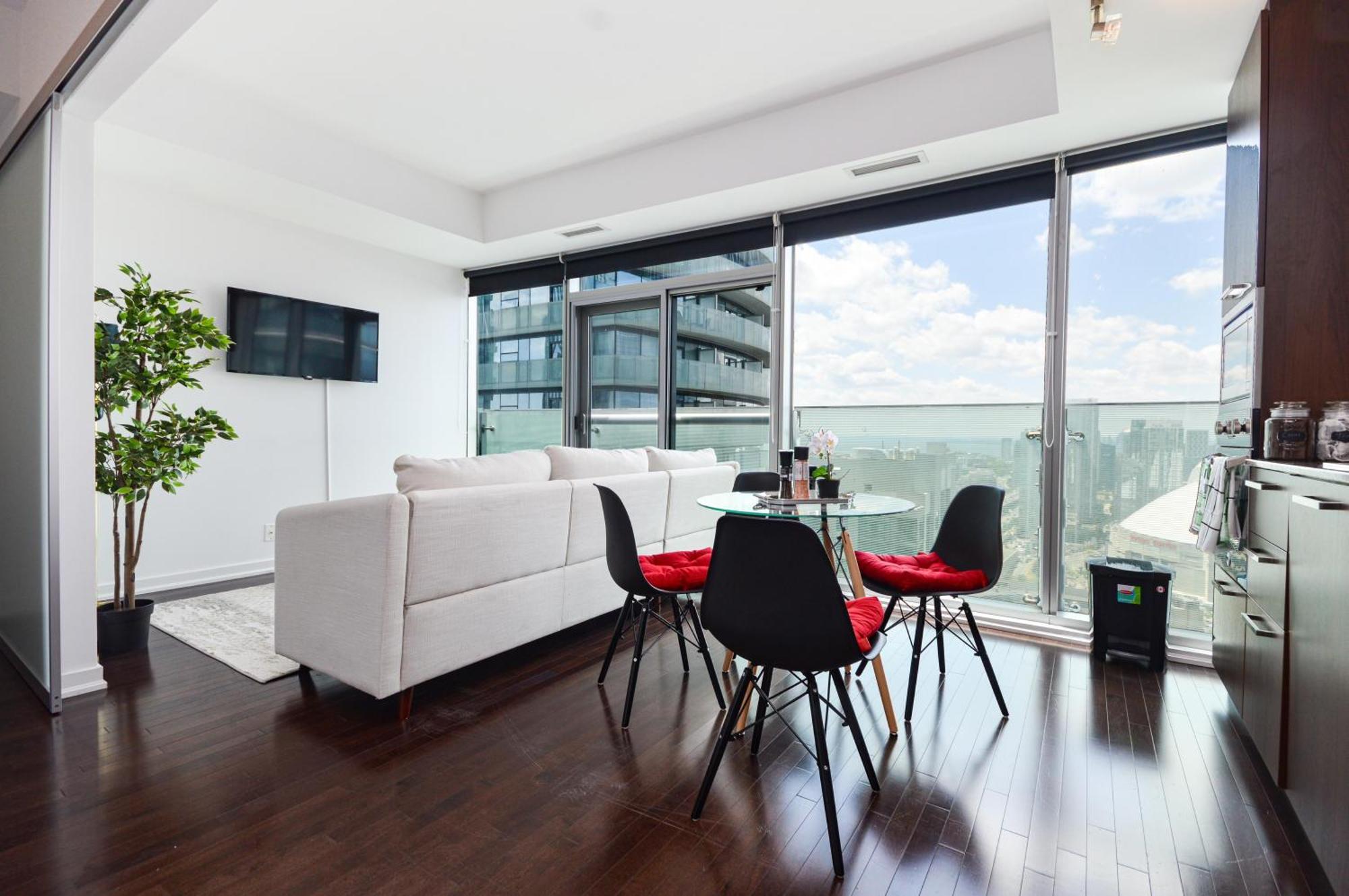 Downtown Toronto Condo Near Cn Tower, Scotiabank Arena, Rogers Centre, Union Station Buitenkant foto