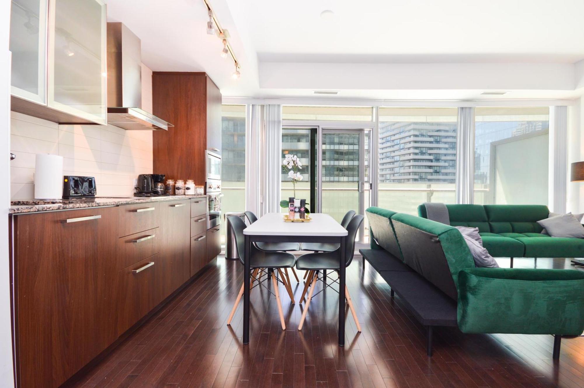Downtown Toronto Condo Near Cn Tower, Scotiabank Arena, Rogers Centre, Union Station Buitenkant foto
